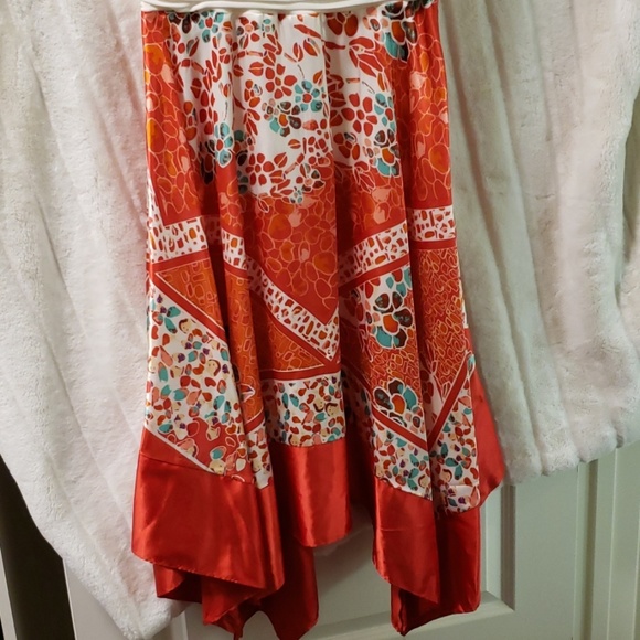 Dress - Picture 2 of 4